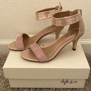Style & Co heels